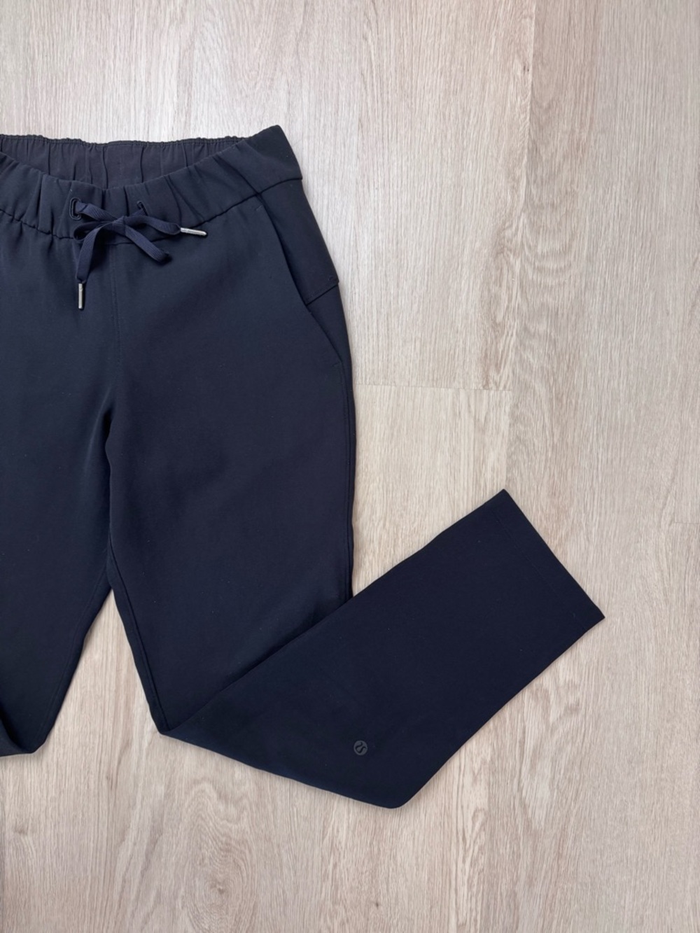 Lululemon Athletica Black Jogger Pants with Drawstring - On The Fly